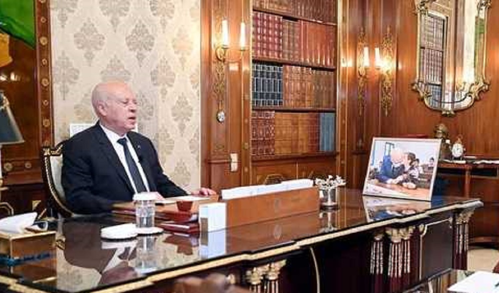 سعيّد يرد على منتقدي الاستفتاء الالكتروني