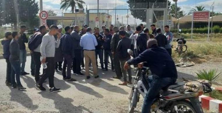 السبيخة: الأهالي يغلقون أبواب محطة ضخ الغاز القادم من الجزائر