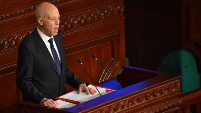 عاجل/ بعد قليل قيس سعيّد يتوجه بكلمة إلى الشعب التونسي