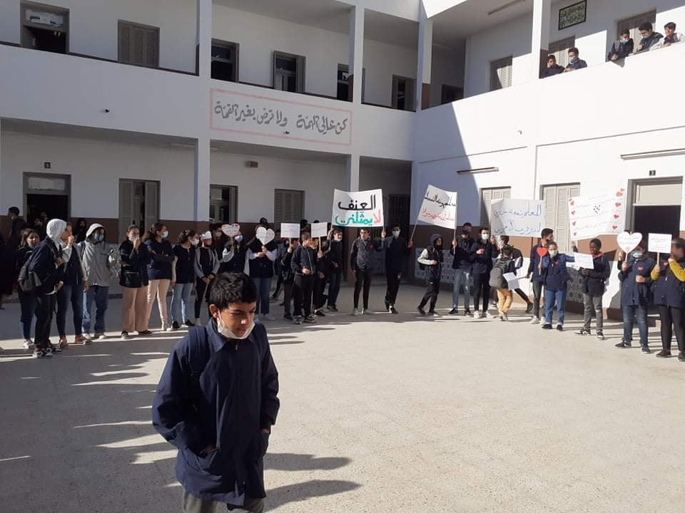 صفاقس/ مسلّحون بهراوات وسلاسل وقضبان حديدية يهاجمون مدرسة إعدادية