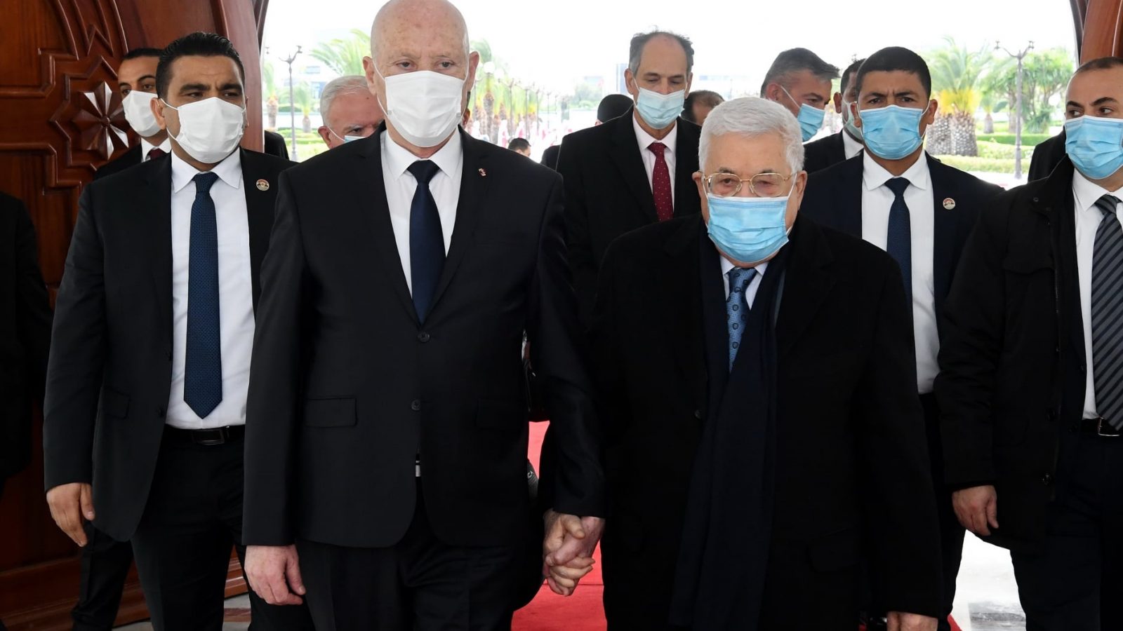 قيس سعيد يودّع محمود عباس (فيديو) قيس سعيد يودّع محمود عباس (فيديو)