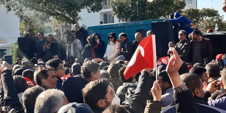 تعليق اعتصام “مواطنون ضد الانقلاب” (فيديو)