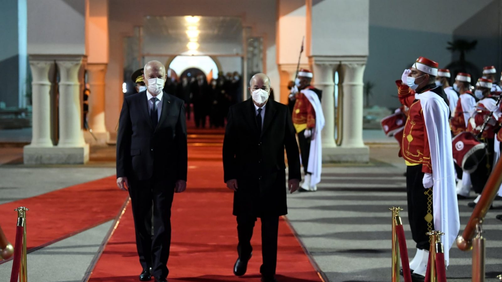 فيديو/ سعيّد يودّع تبّون