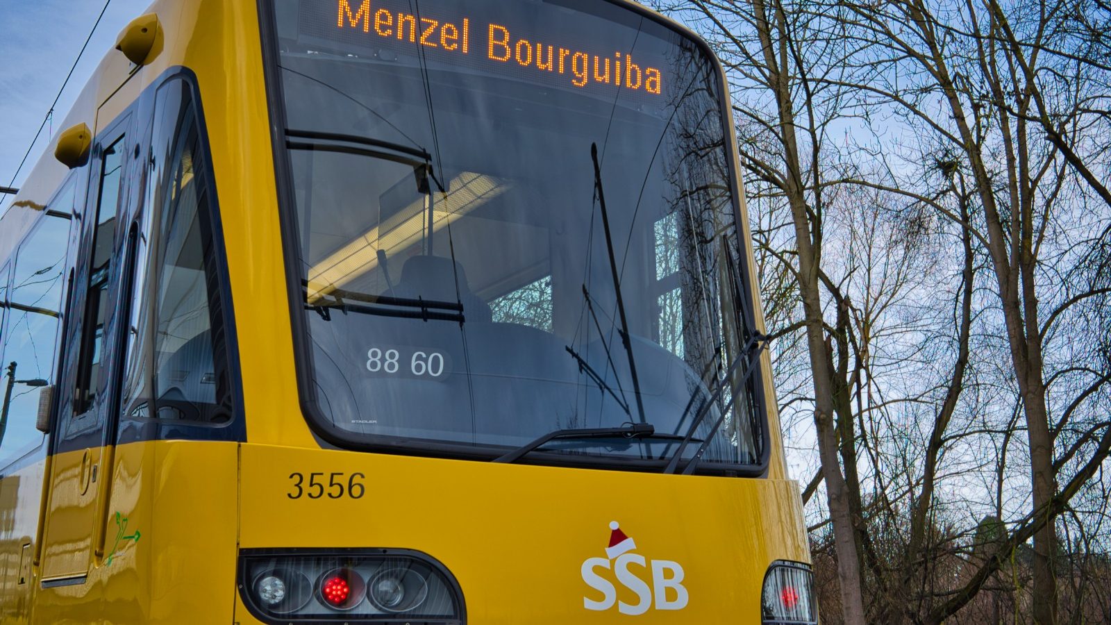 قطار “منزل بورقيبة” يجول في شتوتغارت الألمانية