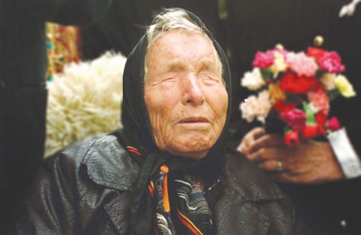 عرافة بلغارية شهيرة: توقعات مثيرة للرعب لـ 2022