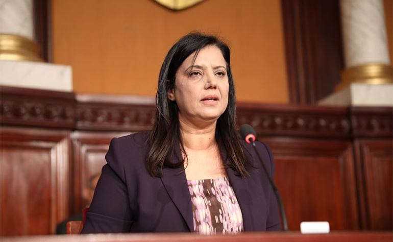 سميرة الشواشي: اتحاد الشغل سيساند الديمقراطية في اللحظة الحاسمة