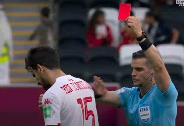 تونس-سوريا/ ورقة حمراء لمحمد علي بن رمضان في نهاية الشوط الاول