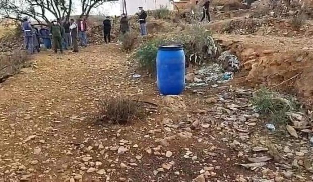 جريمة بشعة/ يقتل مشغله وينقل جثته في برميل