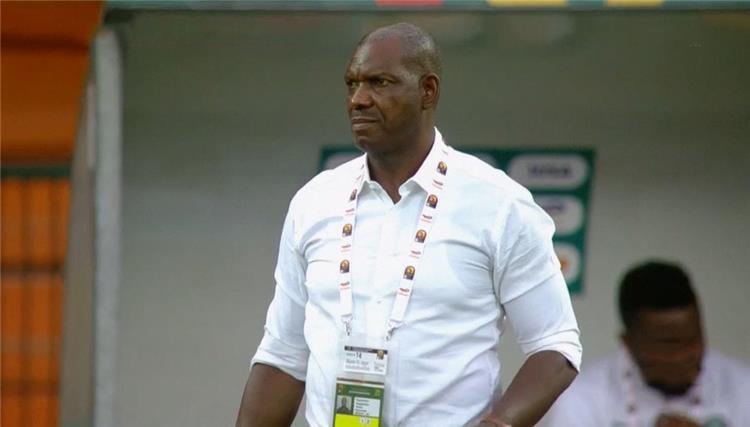 عقب الهزيمة أمام تونس/ مدرّب نيجيريا يستقيل