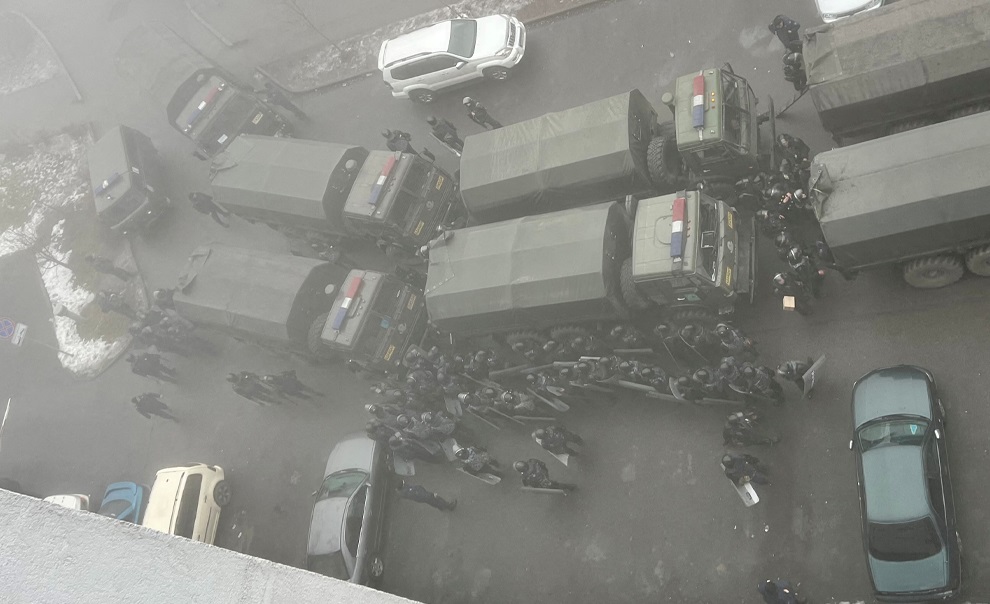 كازاخستان/ الرئيس يأمر بإطلاق النار على المتظاهرين دون سابق إنذار