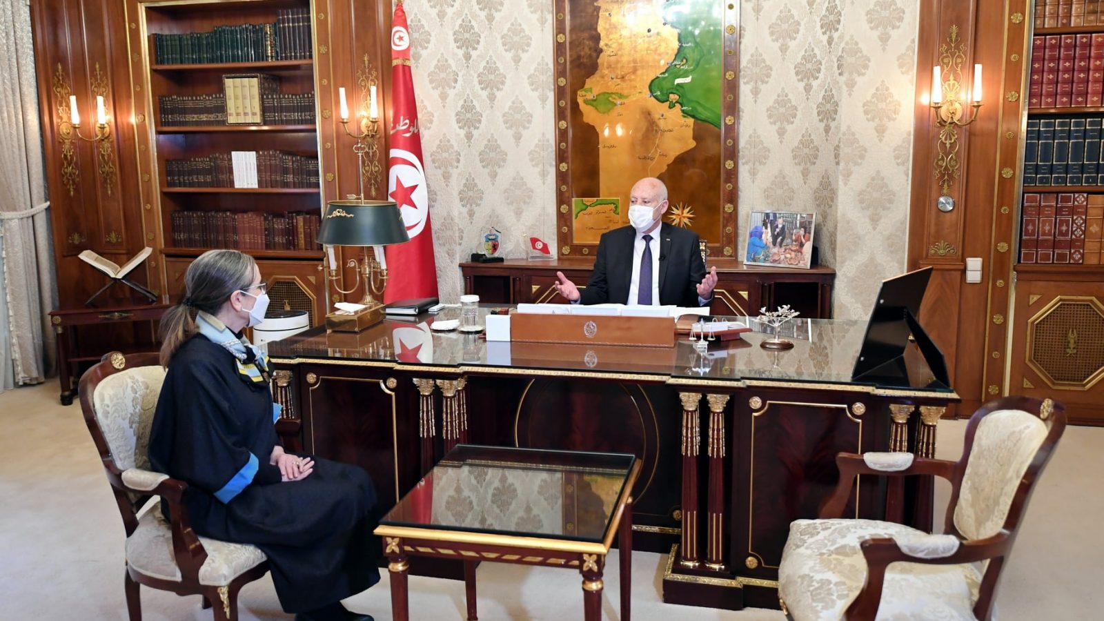 القضاء ومشاريع مراسيم محور لقاء قيس سعيد برئيسة الحكومة (فيديو)