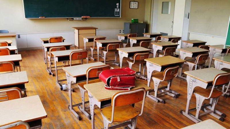 عضو اللجنة العلمية يستبعد إقرار تعليق الدروس في اجتماع الغد