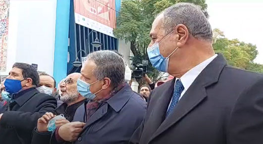 عصام الشابي: تعرضنا اليوم إلى عنف غير مسبوق من قوات الأمن عصام الشابي: تعرضنا اليوم إلى عنف غير مسبوق من قوات الأمن