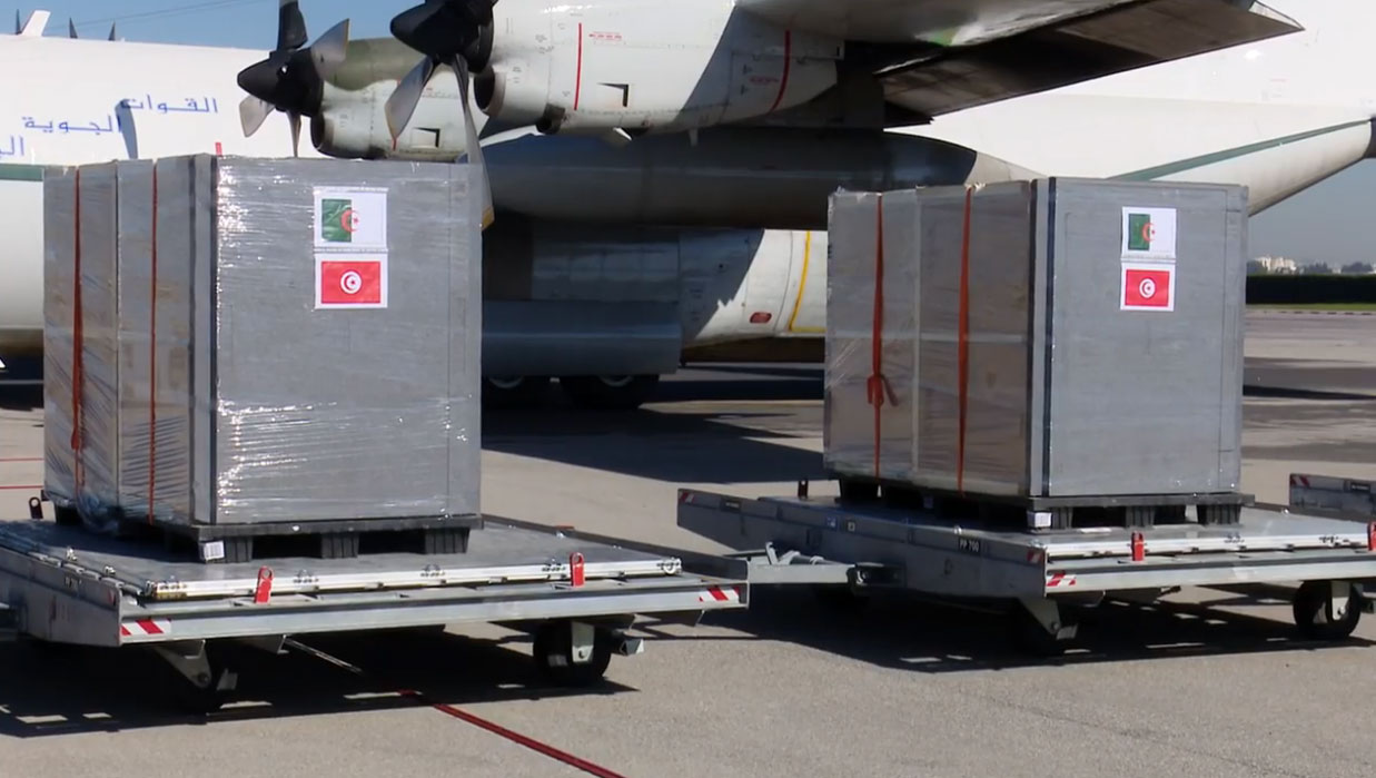 منحتها الجزائر/ تسلم مليون جرعة من التلاقيح ضد كورونا (فيديو)