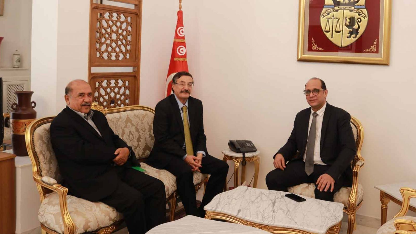 ماذا في لقاء وزير الشؤون الاجتماعية بوفد عن جامعة مديري الصحف