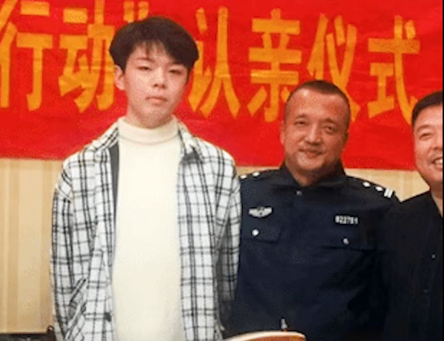 شاب ينهي حياته/ أهله باعوه رضيعا وطردوه شابا (فيديو)