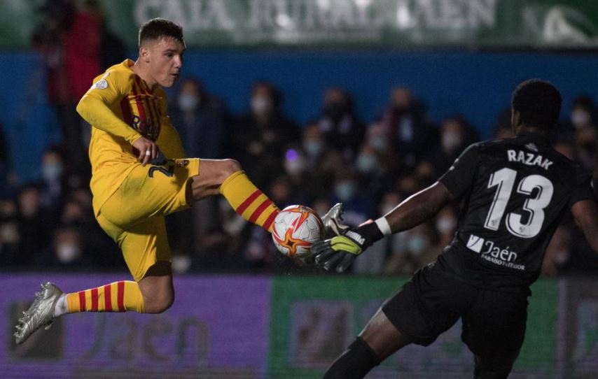 كأس اسبانيا: تأهل برشلونة وريال مدريد