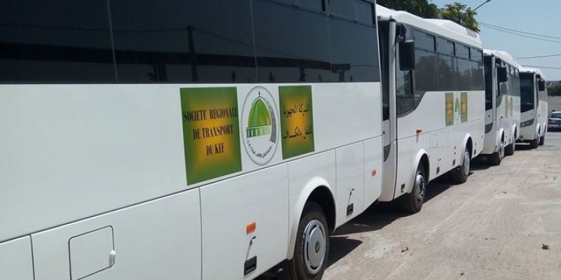 وقفة احتجاجية لإطارات وأعوان الشركة الجهوية للنقل بالكاف