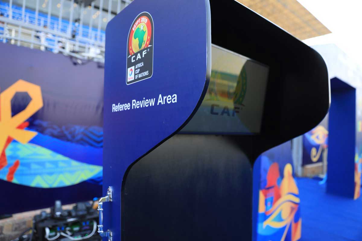 الكاف يشترط تقنية الفار بالملاعب التي ستحتضن هذه المواجهات