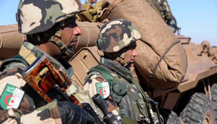 استشهاد ثلاثة عسكريين جزائريين في اشتباك مع إرهابيين