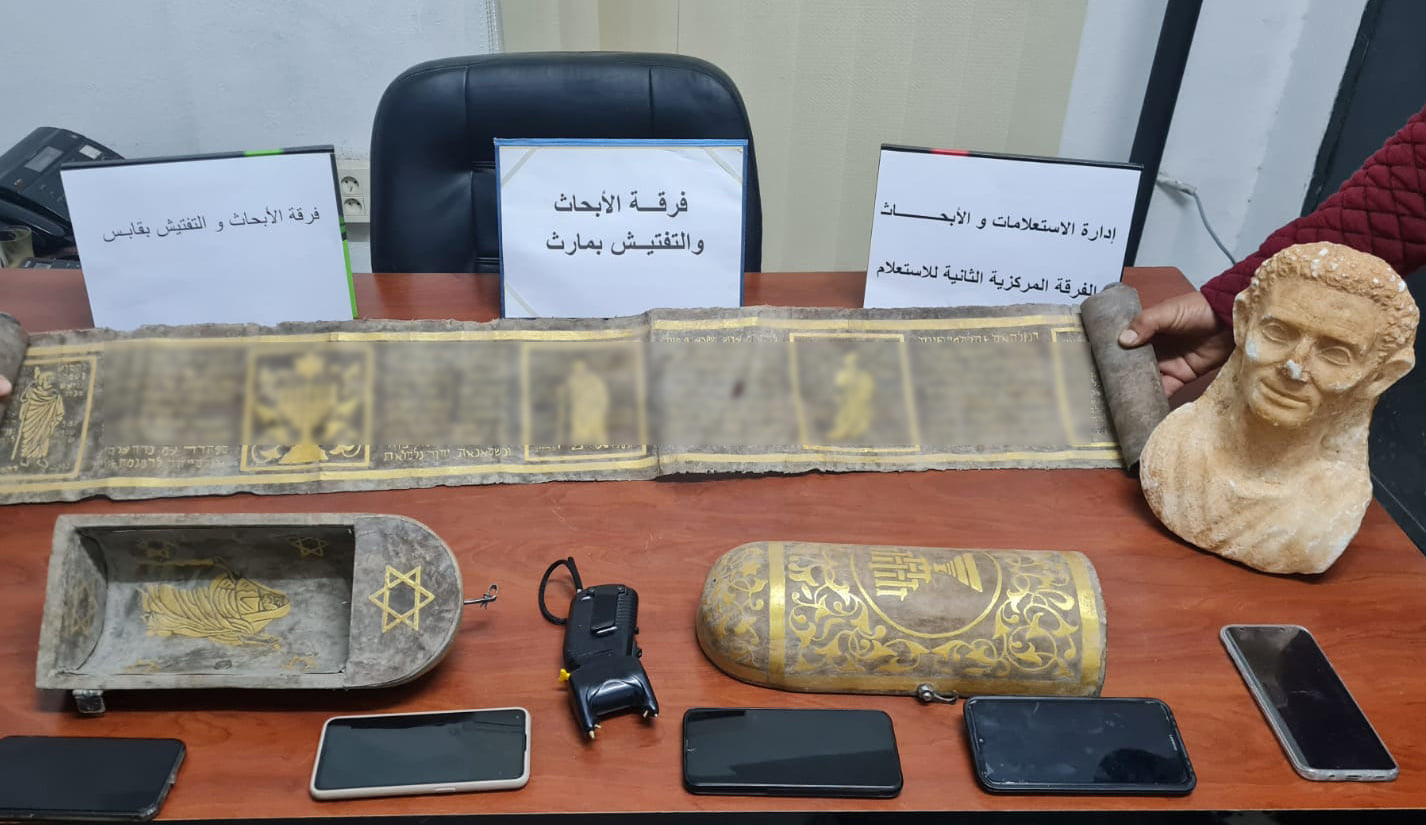 الإطاحة بشبكة تتاجر في الآثار بين قابس ومدنين (صور)