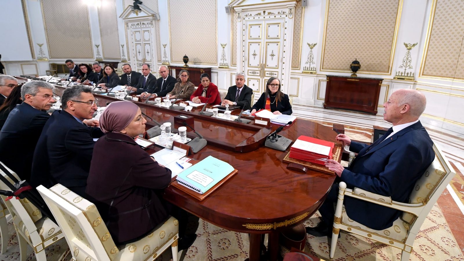 المصادقة على هذه المراسيم والأوامر الرئاسية (فيديو)