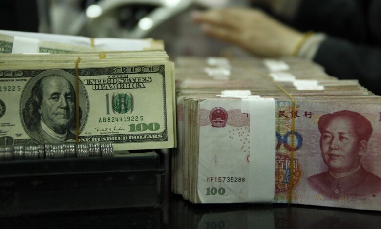 أسواق النفط العالمية/ السعودية تسعى للإطاحة بسيادة الدولار بتوافق مع الصين