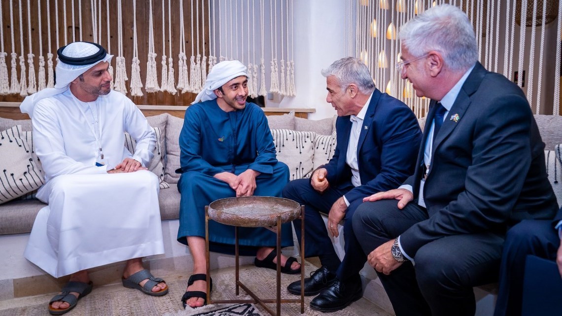 عبد الله بن زايد في أول زيارة لإسرائيل