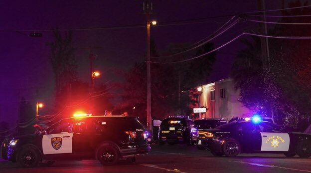 يقتل أبناءه الـ 3 وشخصا آخر في كنيسة ثم ينتحر