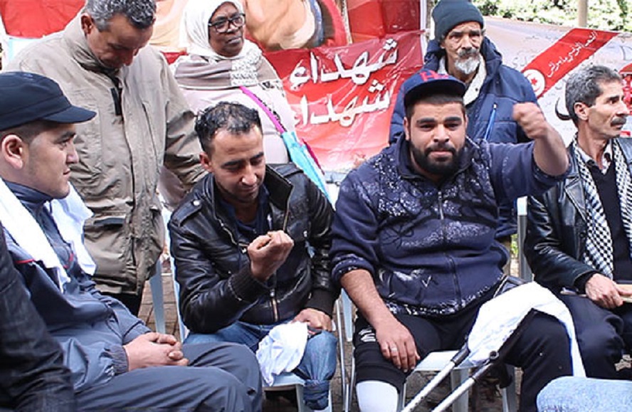 تنسيقية الحركات الإجتماعية تدعو سعيّد إلى إصدار مرسوم لجرحى وشهداء الثورة