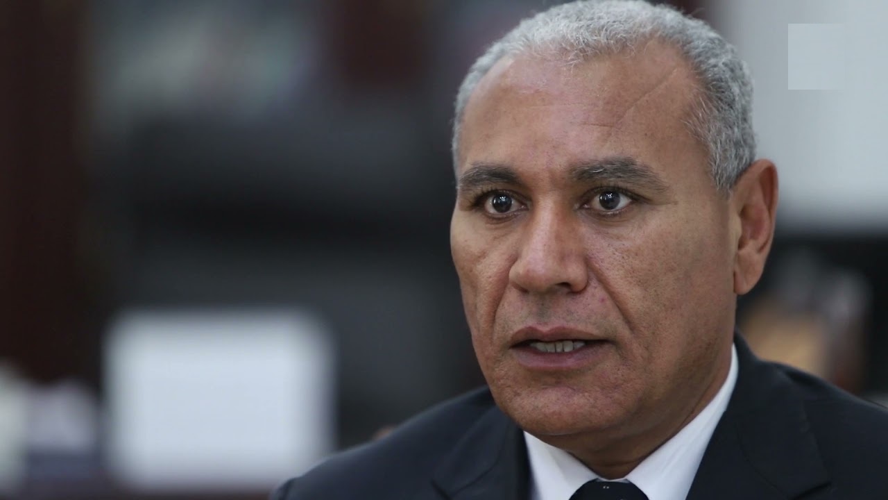 أصدر قرارا بغلقه/ والي جندوبة يردّ على إتهامه بإبتزاز صاحب نزل