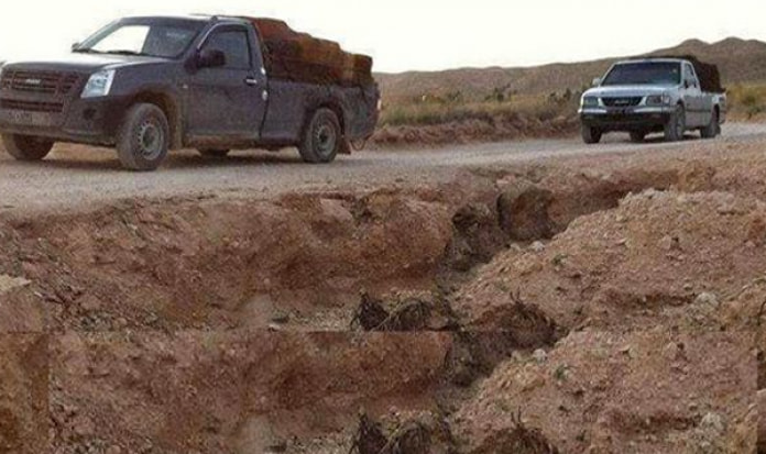 محاولة تهريب كميات من الملابس والأحذية الرياضية