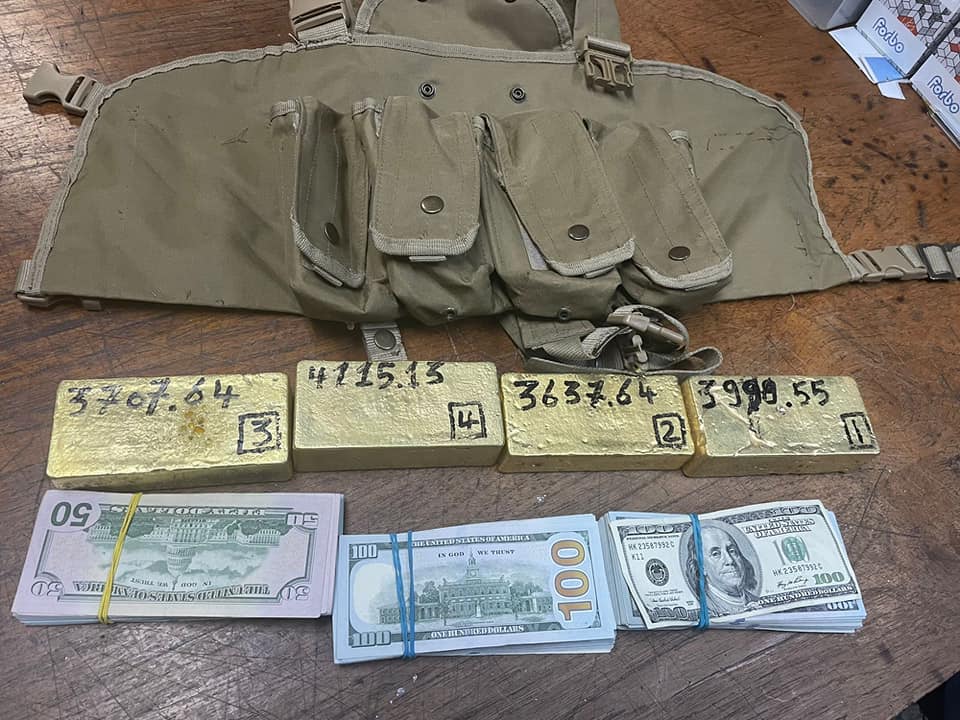 محاولة تهريب 15 كلغ من الذهب بالمطار/  بطاقة إيداع بالسجن في حق ليبي وعون أمن