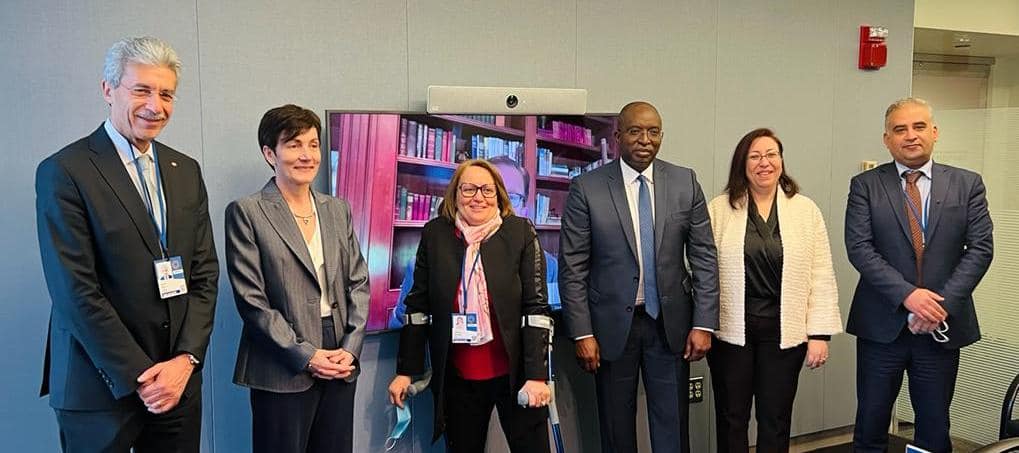 وزير الاقتصاد يبحث سبل دعم تونس مع مسؤولي بنوك دولية