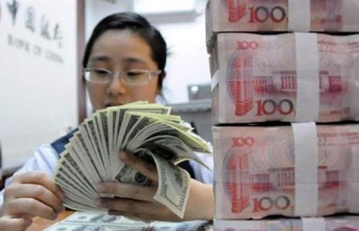 الصين تحيّر العالم وتتحداه بأكبر مخزون من الدولارات الصين تحيّر العالم وتتحداه بأكبر مخزون من الدولارات