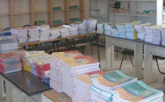صفقة طباعة الكتب/ غرفة صانعي الكتاب المدرسي تستنجد بسعيّد