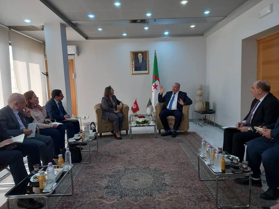 اتفاق تونسي جزائري لاستحداث صندوق استثمار مشترك لتمويل هذه المؤسسات
