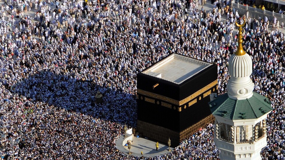 قرارات جديدة تهمّ الحجيج والمعتمرين