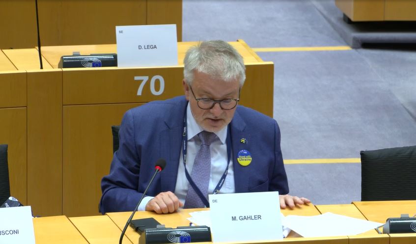 غاهلر: إلتقينا هؤلاء في تونس.. وأزمات بالجملة في البلاد