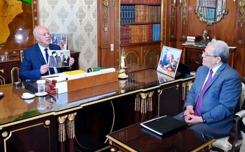 في لقاء بالجرندي/ سعيّد يعرض صورة لبورقيبة مع عبد الناصر وبن بلة (فيديو)