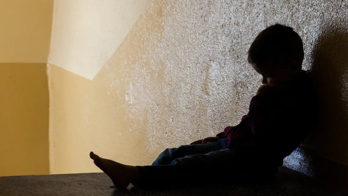 شبهة تعرّض طفل إلى تحرّش جنسي من قبل معلم في القيروان