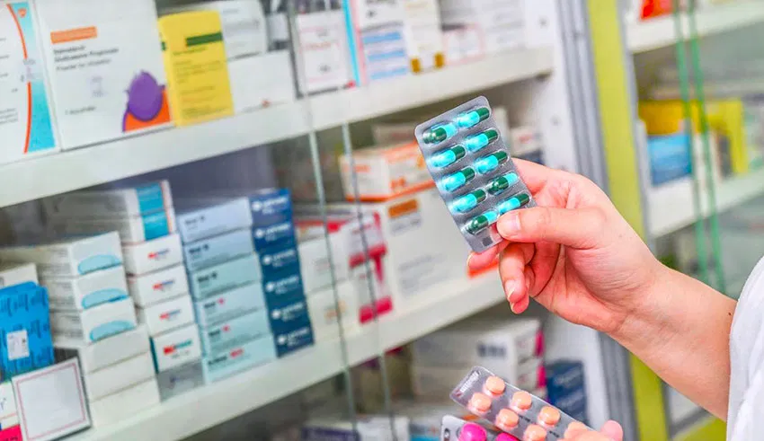 هذا ما يتوقعه رئيس نقابة الصيدليات لأسعار الأدوية