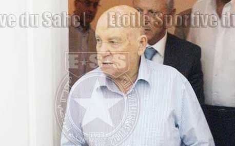 الأب الروحي للنجم الساحلي في ذمة الله