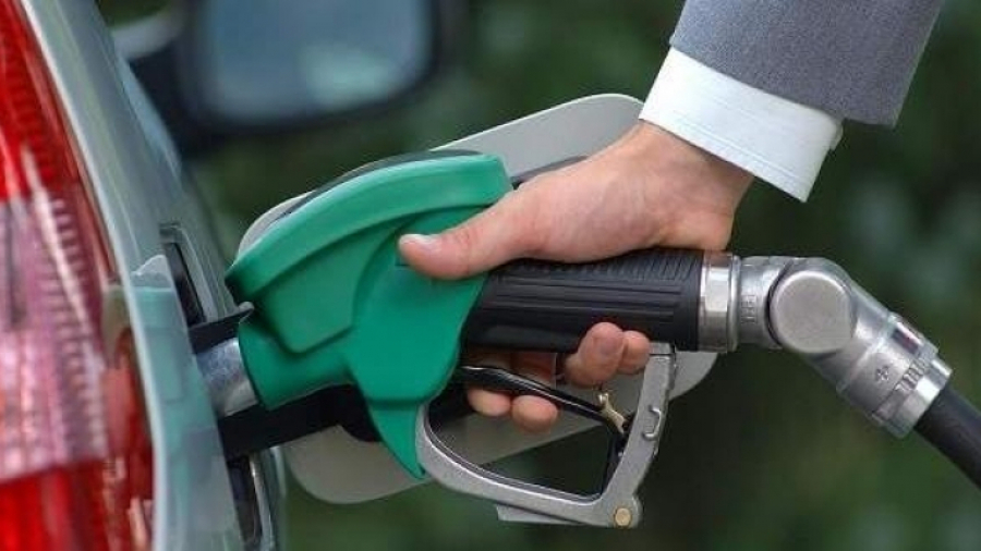 تونس تلجأ إلى إحتياطي المواد البترولية لتأمين الطلب