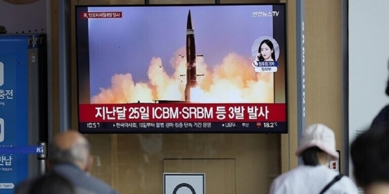 كوريا الشمالية تطلق قذائف دفاعية