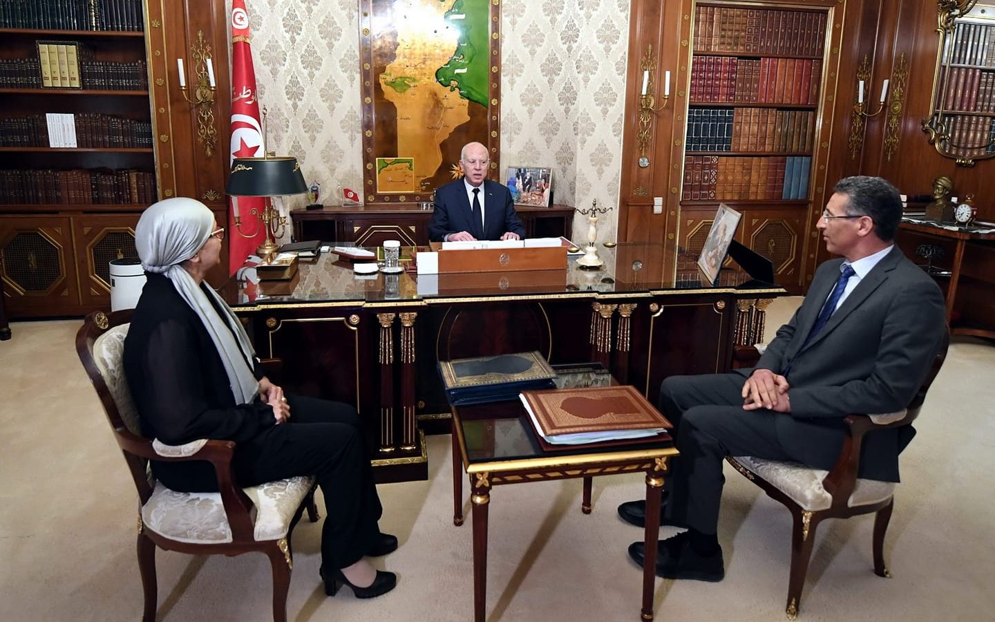 خفايا إعفاء قيس سعيد لـ57 قاضيا