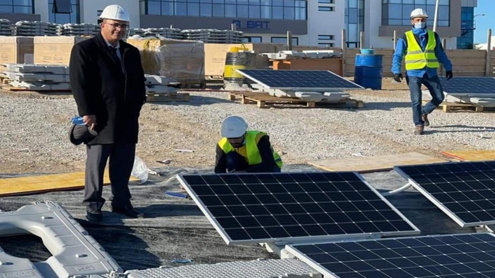 الأولى عربيا وأفريقيا/ محطة عائمة لإنتاج الكهرباء بالبحيرة3