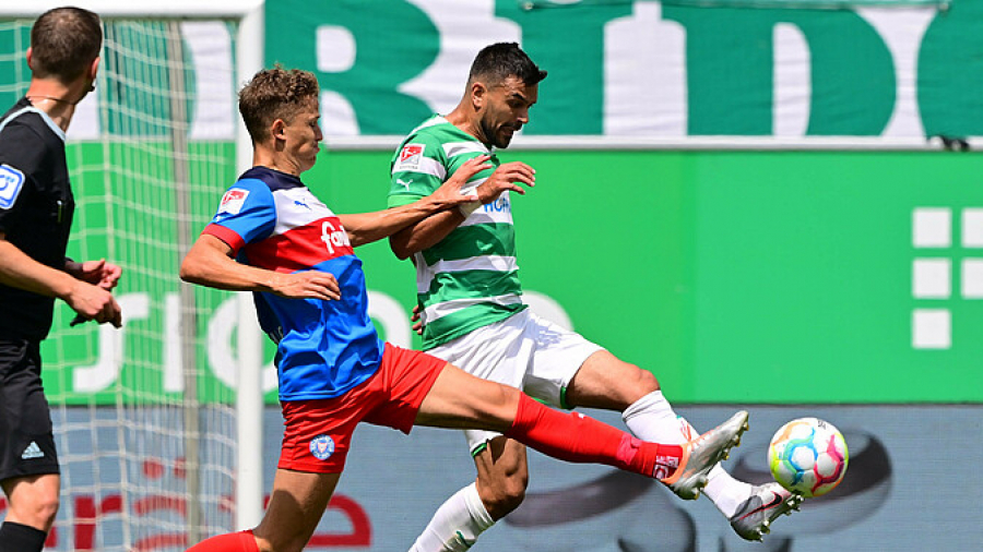 الحدّادي يستهلّ مشواره في البطولة الألمانية