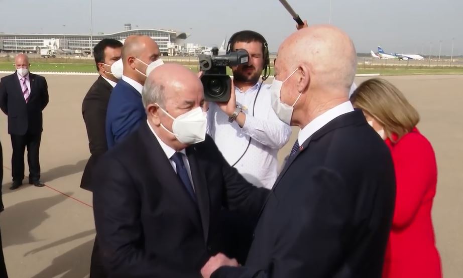 فيديو/ وصول سعيّد إلى الجزائر