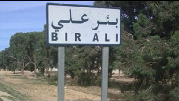 محاولة حرق مركز اقتراع ببئر علي بن خليفة.. هيئة الانتخابات توضّح